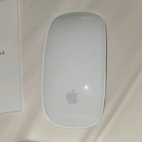 Apple Magic Mouse 2 - Picture 2 of 7